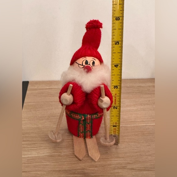 Vintage Handmade Wooden Santa/Nome Skier ⛷️ from Ljungstroms of Sweden. - Picture 4 of 4
